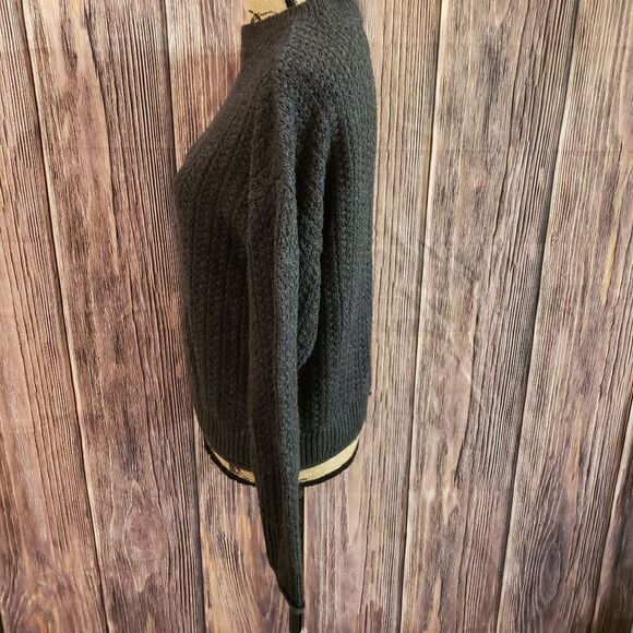 Universal Thread Sweater  - Picture 4 of 11